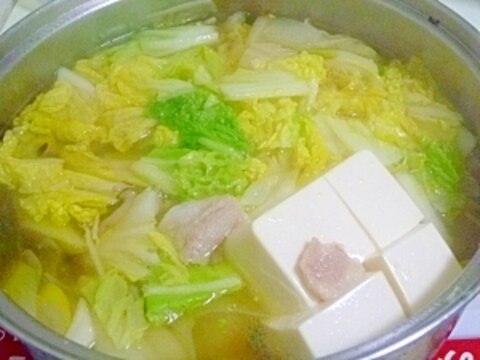 体ぽかぽか　白菜と豚ばら肉のミルフィーユ鍋